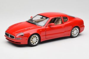 Maserati 3200 GT Rosso Mondiale Bburago 1:18 3341-M1 Metāls