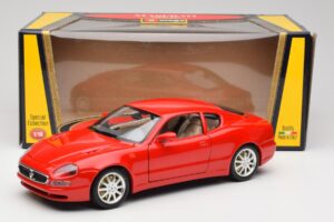 Maserati 3200 GT Sarkans Īpašā Kolekcija Bburago 1:18 30071 Metāls — attēls 8 no 8