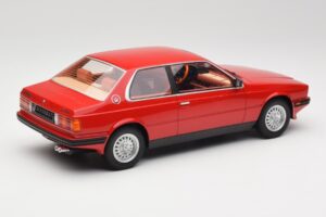 Maserati BiTurbo Coupe Rosso Corsa Minichamps 1:18 107123501 Sveķi — attēls 2 no 6