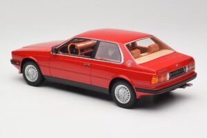 Maserati BiTurbo Coupe Rosso Corsa Minichamps 1:18 107123501 Sveķi — attēls 5 no 6