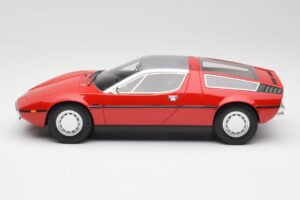 Maserati Bora Sarkans & Sudrabs Minichamps 1:18 107123721 Sveķi — attēls 3 no 6