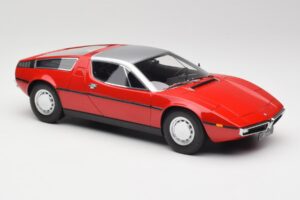 Maserati Bora Sarkans & Sudrabs Minichamps 1:18 107123721 Sveķi — attēls 4 no 6