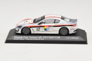 Maserati GranTurismo MC GT4 #12 Sperati / La Mazza Maserati MC 2010 Minichamps 1:43 400101212 Metāls