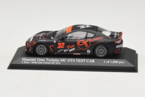 Maserati GranTurismo MC GT4 #32 J. Sicart Maserati MC 2010 Minichamps 1:43 400101232 Metāls