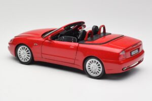 Maserati GT Spyder Sarkans Bburago 1:18 34097 Metāls — attēls 5 no 8