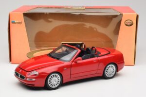 Maserati GT Spyder Sarkans Bburago 1:18 34097 Metāls — attēls 8 no 8