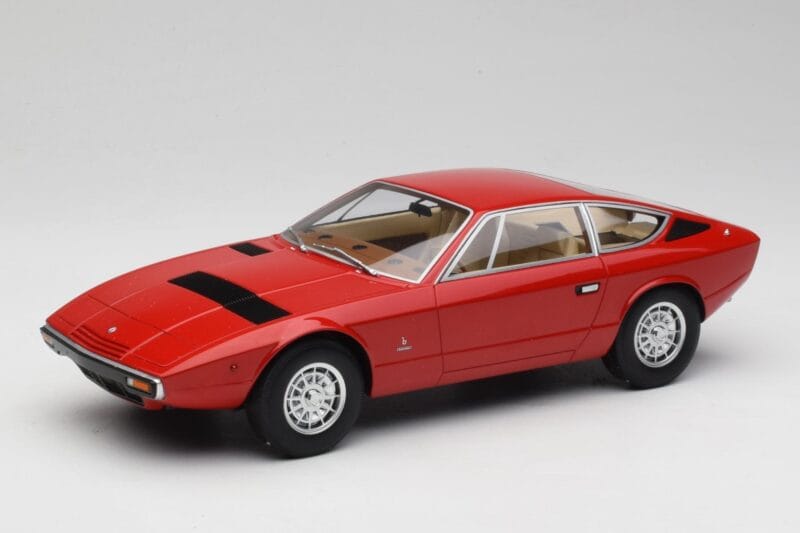 Maserati Khamsin Sarkans Minichamps 1:18 107123821 Sveķi