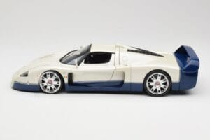 Maserati MC12 Balts Zils Hot Wheels 1:18 G7158 Metāls — attēls 4 no 8