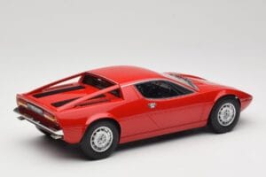 Maserati Merak Sarkans Minichamps 1:18 107123761 Sveķi — attēls 2 no 6