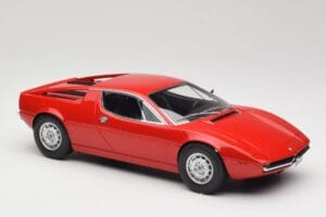 Maserati Merak Sarkans Minichamps 1:18 107123761 Sveķi — attēls 4 no 6