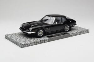Maserati Mistral Melns Minichamps 1:18 107123421 Sveķi