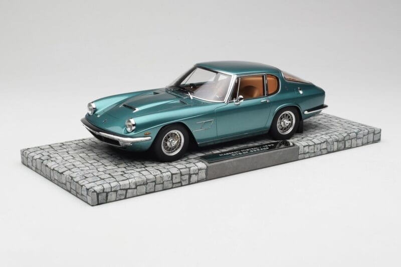 Maserati Mistral Zils Minichamps 1:18 107123420 Sveķi