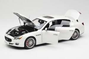 Maserati Quattroporte VI GTS Alpine Balts AUTOart 1:18 75808 Metāls — attēls 2 no 8