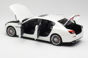 Maserati Quattroporte VI GTS Alpine Balts AUTOart 1:18 75808 Metāls — attēls 5 no 8