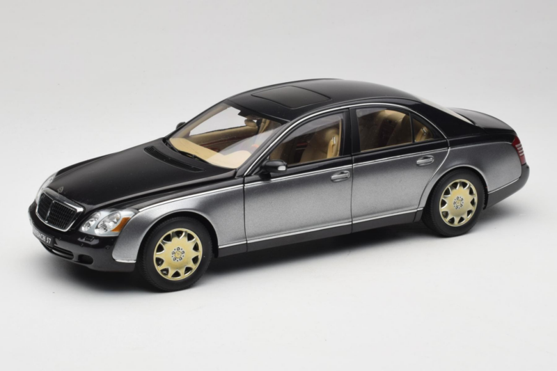 Maybach 57 SWB Caspian Black Himalayas Grey AUTOart 1:18 76151 Metāls