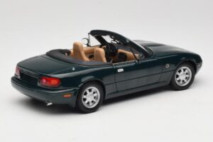 Mazda MX-5 NA Emerald Green Gate 1:18 01017 Metāls — attēls 3 no 8