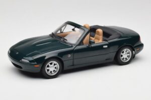 Mazda MX-5 NA Emerald Green Gate 1:18 01017 Metāls