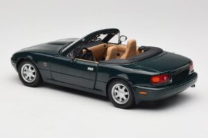 Mazda MX-5 NA Emerald Green Gate 1:18 01017 Metāls — attēls 7 no 8