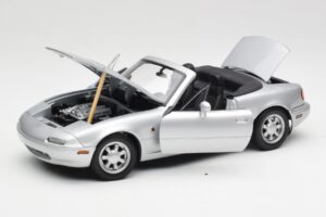 Mazda MX-5 Miata NA Highlight Sudrabs Gate 1:18 1015 Metāls — attēls 2 no 8