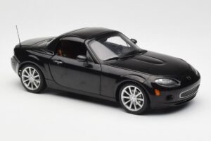Mazda MX-5 NC Roadster Retractable Hardtop US Spec Melns AUTOart 1:18 75971 Metāls — attēls 8 no 10