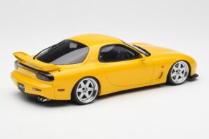 Mazda RX-7 FD Type R Bathurst R Dzeltens Otto 1:18 OT397 Sveķi — attēls 2 no 6