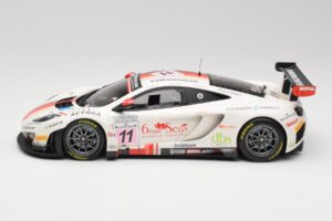 McLaren 12C GT3 #11 Art Grand Prix C. Leclerc / N. Parisy / A. Soucek Spa 24 Hours 2013 Minichamps 1:18 151131311 Metāls — attēls 3 no 6
