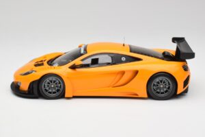 McLaren 12C GT3 Papaya Oranžs Minichamps 1:18 151121391 Metāls — attēls 3 no 6