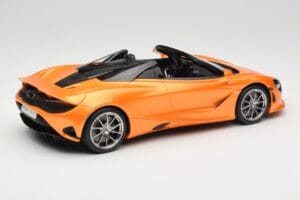 McLaren 750S Spider Papaya Orange GT Spirit 1:18 GT488 Sveķi — attēls 2 no 6
