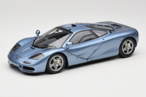 McLaren F1 Zils LCD 1:18 LCD18014-BU Metāls