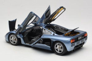 McLaren F1 Zils LCD 1:18 LCD18014-BU Metāls — attēls 5 no 8
