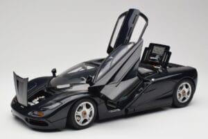 McLaren F1 Dark Blue Metallic Minichamps 1:12 530133128 Metāls — attēls 2 no 9