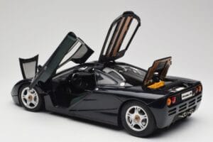 McLaren F1 Dark Blue Metallic Minichamps 1:12 530133128 Metāls — attēls 6 no 9