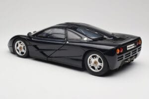 McLaren F1 Dark Blue Metallic Minichamps 1:12 530133128 Metāls — attēls 8 no 9
