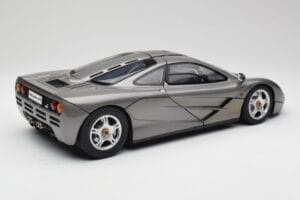 McLaren F1 Dark Silver Minichamps 1:12 530133124 Metāls — attēls 3 no 8