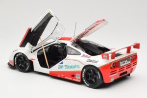 McLaren F1 GTR GT1 #30 West Competition J. Nielsen 1996 UT Models 1:18 39624 Metāls — attēls 5 no 8