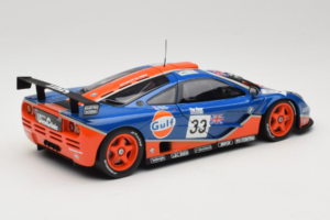 McLaren F1 GTR Gulf #33 R. Bellm / M. Weaver / J-J. Lehto 24 Hours of Le Mans 1996 UT Models 1:18 530161833 Metāls — attēls 3 no 8