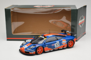 McLaren F1 GTR Gulf #33 R. Bellm / M. Weaver / J-J. Lehto 24 Hours of Le Mans 1996 UT Models 1:18 530161833 Metāls — attēls 8 no 8