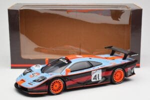 McLaren F1 GTR #41 P-H. Raphanel / C. Gounon / A. Olofsson 24 Hours of Le Mans 1997 UT Models 1:18 39727 Metāls — attēls 8 no 8
