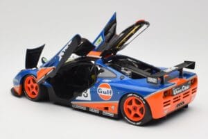 McLaren F1 GTR Gulf Racing #33 S. Bellm / A. Weaver / J. Lehto 24 Hours of Le Mans 1996 Minichamps 1:18 530133633 Metāls — attēls 5 no 8