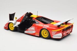 McLaren F1 GTR Gulf Team Davidoff #40 D. O'Rourke / G. Sugden / J. Auberlein 24 Hours of Le Mans 1998 Minichamps 1:18 5301338 — attēls 5 no 8