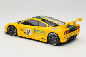 McLaren F1 GTR #51 Mach One Racing Le Mans 1995 UT Models 1:18 530151851 Metāls — attēls 7 no 8