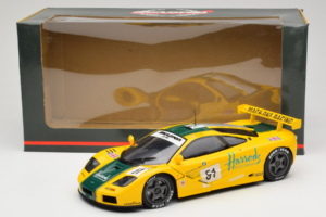 McLaren F1 GTR #51 Mach One Racing Le Mans 1995 UT Models 1:18 530151851 Metāls — attēls 8 no 8