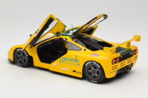 McLaren F1 GTR #51 Mach One Racing Le Mans 1995 UT Models 1:18 530151851 Metāls — attēls 5 no 8