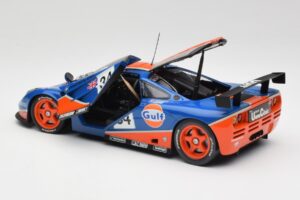 McLaren F1 GTR #34 Gulf Racing 1996 UT Models 1:18 39621 Metāls — attēls 5 no 8