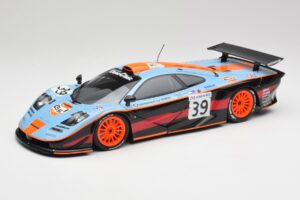 McLaren F1 GTR #39 R. Bellm / A. Gilbert-Scott 24 Hours of Le Mans 1997 Minichamps 1:18 530133739 Metāls