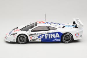 McLaren F1 GTR #9 P. Kox / R. Ravaglia FIA GT Championship 1997 UT Models 1:18 39711 Metāls — attēls 4 no 8
