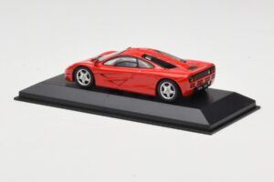 McLaren F1 Sarkans Minichamps 1:43 433133438 Metāls — attēls 3 no 4