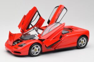 McLaren F1 Magma Sarkans Minichamps 1:18 530133422 Metāls — attēls 2 no 8