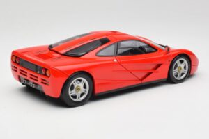 McLaren F1 Magma Sarkans Minichamps 1:18 530133422 Metāls — attēls 3 no 8