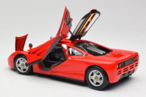 McLaren F1 Magma Sarkans Minichamps 1:18 530133422 Metāls — attēls 5 no 8
